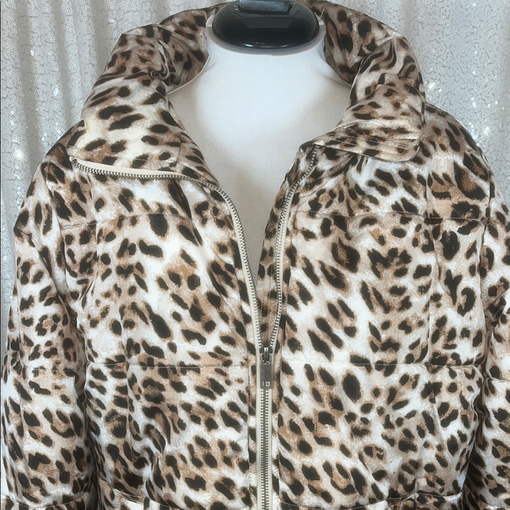 Gianni Bini Leopard Print Puffer - Picture 2 of 5